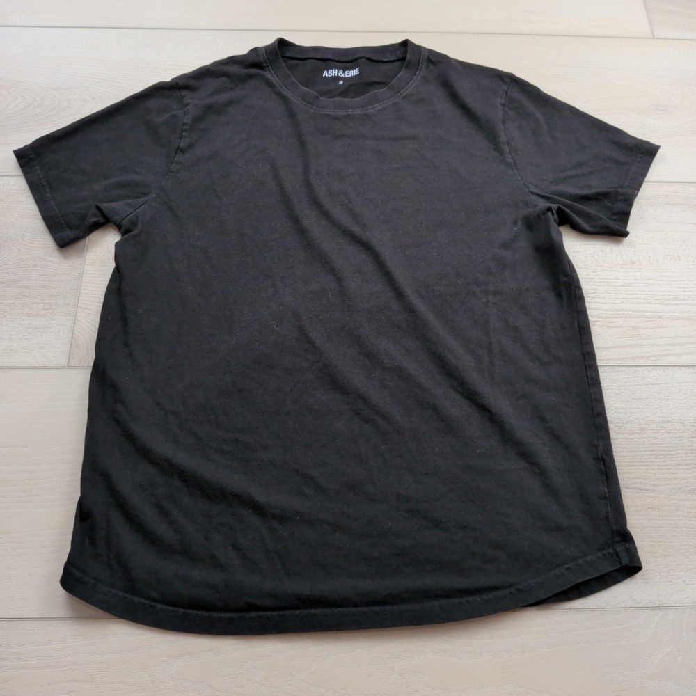 Ash & Erie Mens Essential Crewneck T-Shirt Black Medium Curved Hem Short Sleeve